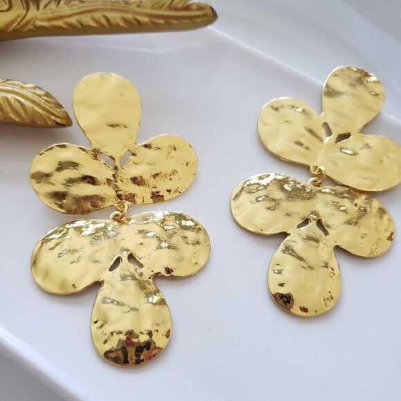 Zara Double Clover Earrings - Picture 9 of 9